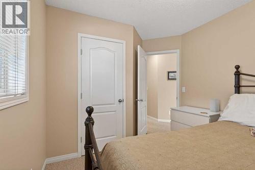 Bedroom 2 - 627 Auburn Bay Heights Se, Calgary, AB - Indoor Photo Showing Bedroom