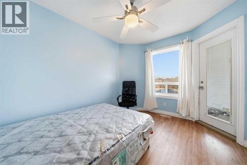 80 Taradale Drive S, Calgary, AB - Indoor Photo Showing Bedroom