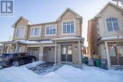 4 HASHMI PLACE  Brampton, ON L6Y 6K1