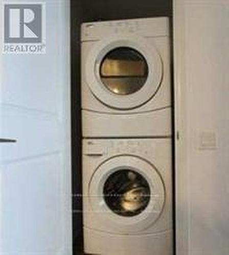 2906 - 5168 Yonge Street, Toronto, ON - Indoor Photo Showing Laundry Room