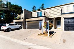 2 - 1011 WHITE OAK DRIVE  Burlington, ON L7T 2L3