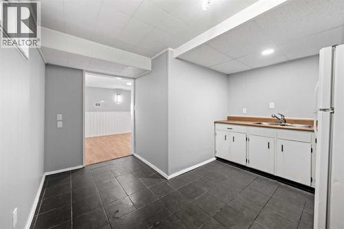 4520 Greenview Drive Ne, Calgary, AB - Indoor