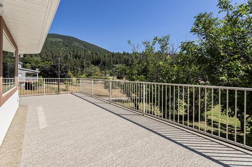 209 27Th Avenue, Erickson, BC - Outdoor