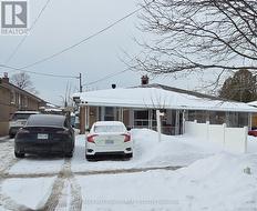 120 DUNCANWOODS DRIVE  Toronto, ON M9L 2E1