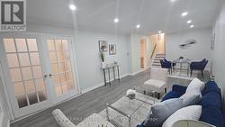 120 DUNCANWOODS DRIVE Toronto, ON M9L 2E1