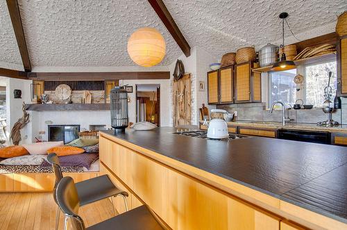 Cuisine - 17 Ch. Mcfarland, Hatley - Canton, QC - Indoor With Fireplace