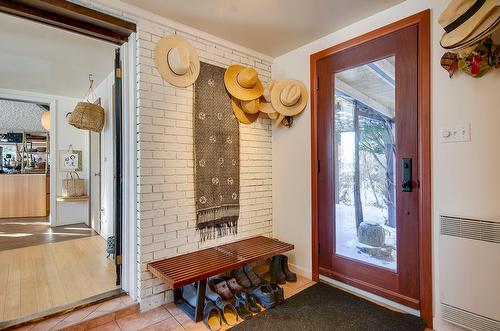 Hall d'entrée/Vestibule - 17 Ch. Mcfarland, Hatley - Canton, QC - Indoor Photo Showing Other Room