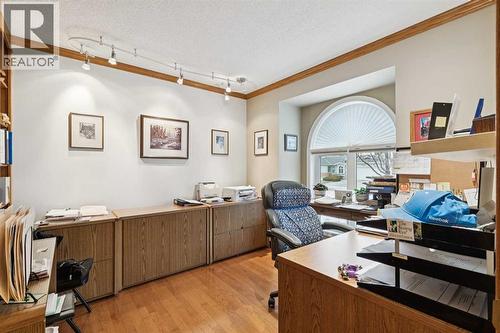 1025 Shawnee Road Sw, Calgary, AB - Indoor