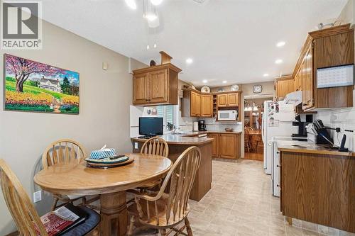 1025 Shawnee Road Sw, Calgary, AB - Indoor