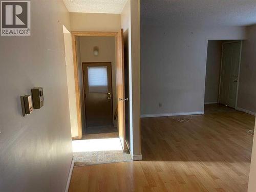 471 78 Avenue Ne, Calgary, AB - Indoor Photo Showing Other Room
