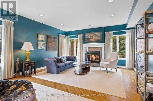 29 Aylmer Avenue, Ottawa, ON - Indoor Photo Showing Living Room With Fireplace
