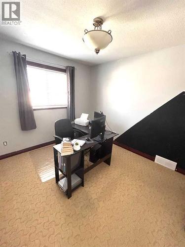 223 15 Street E, Brooks, AB - Indoor Photo Showing Other Room