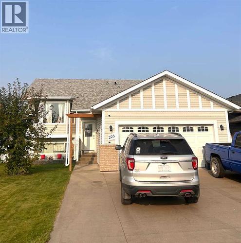 223 15 Street E, Brooks, AB - Outdoor