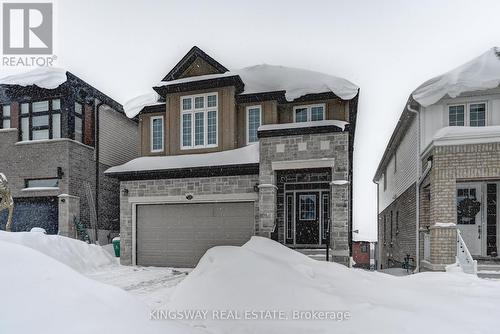 520 NATHALIE CRESCENT  Kitchener, ON N2E 0C9