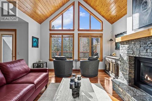 7 Creekside Mews  Canmore, AB T1W 2G2