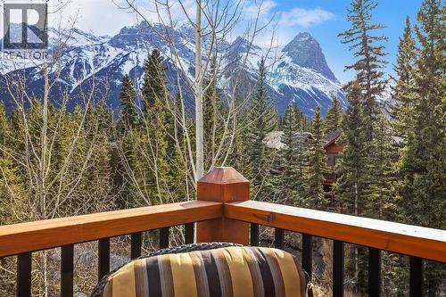 7 Creekside Mews, Canmore, AB - Outdoor
