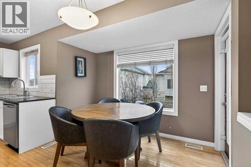 69 Elkton Way Sw, Calgary, AB - Indoor