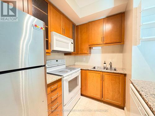 1015 - 60 Byng Avenue, Toronto, ON - Indoor Photo Showing Kitchen With Double Sink