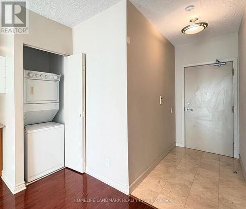 1015 - 60 Byng Avenue, Toronto, ON - Indoor Photo Showing Laundry Room