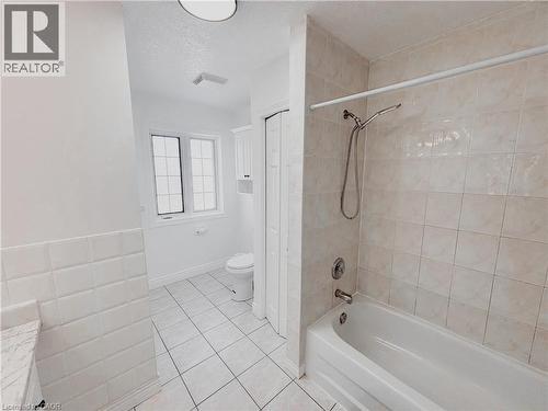 303 Bankside Drive, Kitchener, ON - Indoor Photo Showing Bathroom