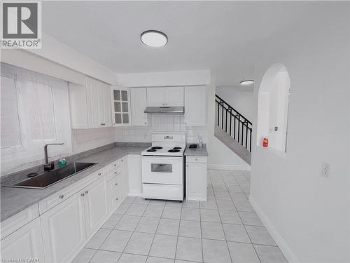 303 Bankside Drive, Kitchener, ON - Indoor Photo Showing Kitchen
