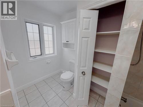 303 Bankside Drive, Kitchener, ON - Indoor