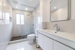 Salle de bains attenante à la CCP - 