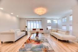 5782 Rue Fleet  Hampstead, QC H3X 1G7