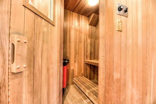 Sauna - 5782 Rue Fleet, Hampstead, QC - Indoor Photo Showing Other Room