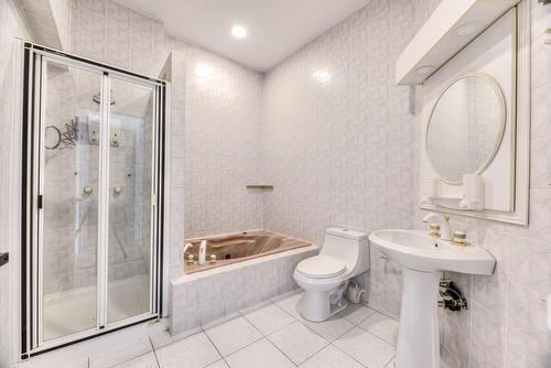 Salle de bains attenante à la CCP - 5782 Rue Fleet, Hampstead, QC - Indoor Photo Showing Bathroom