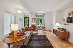 2420 Av. Mariette  Montréal (Côte-Des-Neiges/Notre-Dame-De-Grâce), QC H4B 2E6