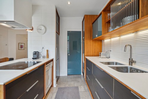 Cuisine - 2420 Av. Mariette, Montréal (Côte-Des-Neiges/Notre-Dame-De-Grâce), QC - Indoor Photo Showing Kitchen With Double Sink