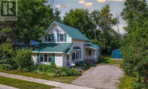 6 BUSH STREET  Severn (Coldwater), ON L0K 1E0