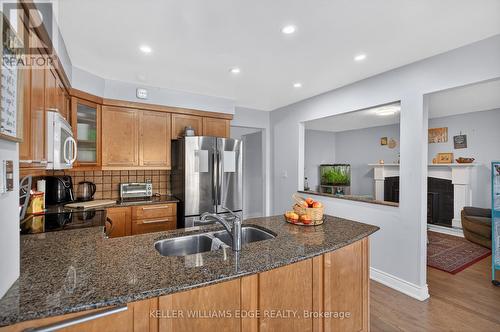 5 Giffin Road, Hamilton, ON - Indoor Photo Showing Kitchen With Double Sink With Upgraded Kitchen
