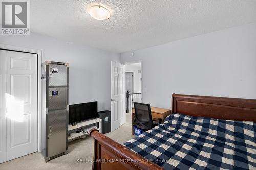 5 Giffin Road, Hamilton, ON - Indoor Photo Showing Bedroom