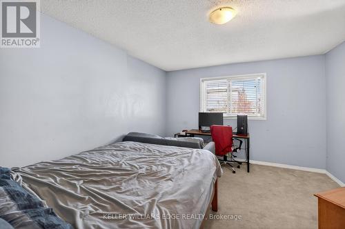 5 Giffin Road, Hamilton, ON - Indoor Photo Showing Bedroom