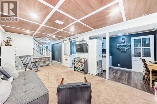 12 Taraglen Road Ne, Calgary, AB - Indoor