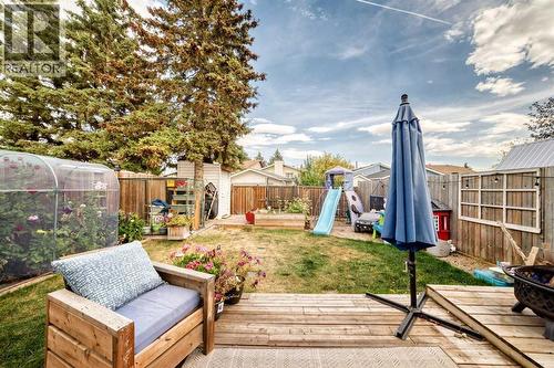 east facing rear yard - 12 Taraglen Road Ne, Calgary, AB - Outdoor