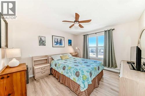 111, 6900 Hunterview Drive Nw, Calgary, AB - Indoor Photo Showing Bedroom