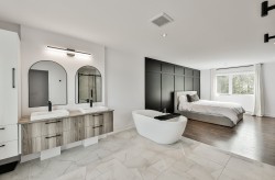 Salle de bains attenante à la CCP - 