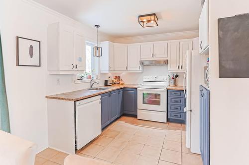Kitchen - 586 Rue Gérard-Proulx, Saint-Eustache, QC - Indoor Photo Showing Kitchen
