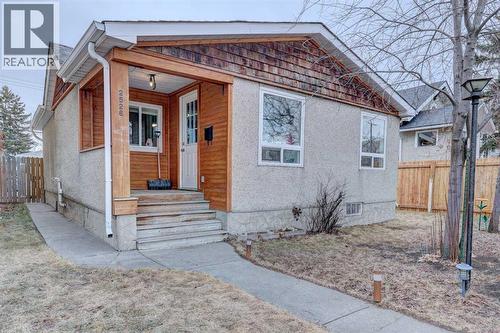 2526 16 Street SE  Calgary, AB T2G 3R3