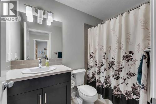 39 Savanna Way Ne, Calgary, AB - Indoor Photo Showing Bathroom