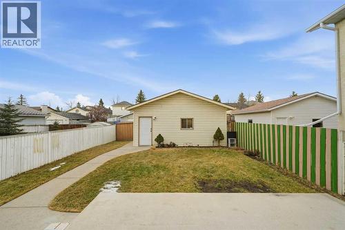 24 Laguna Close Ne, Calgary, AB - Outdoor