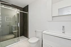 Ensuite bathroom - 