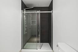 Ensuite bathroom - 