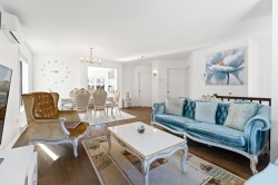 Salon - 