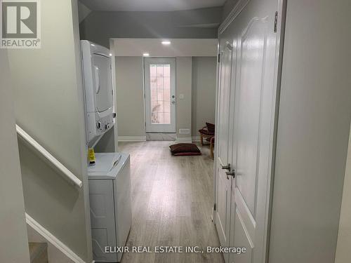 32 Mayo Avenue, Cambridge, ON - Indoor Photo Showing Laundry Room