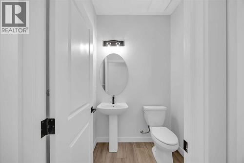 26 Versant Path Sw, Calgary, AB - Indoor Photo Showing Bathroom