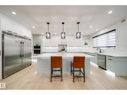 4416 SUZANNA CR SW  Edmonton, AB T6X 0Y4